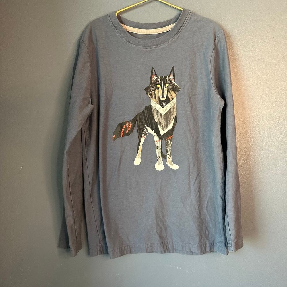 EUC Tea Collection Gray Long Sleeve Tee with Wolf Design